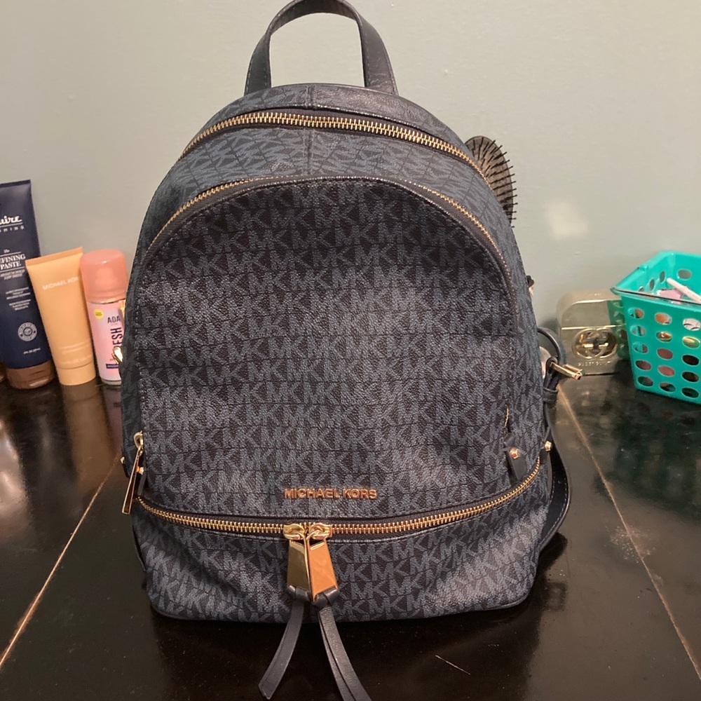 Michael kors bookbag